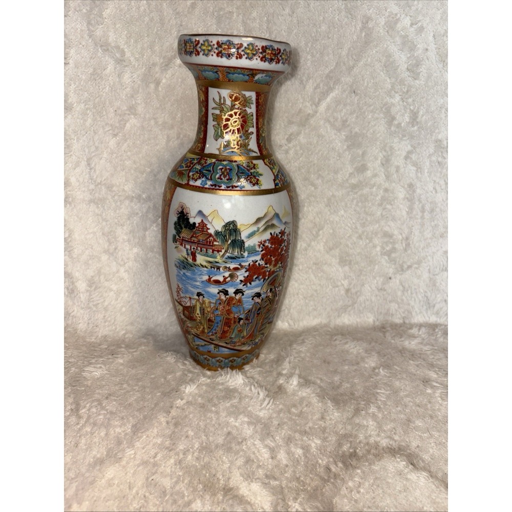 Porcelain Vase Chinese Decor‎ Art Rare Hand Painted 10" x 4"